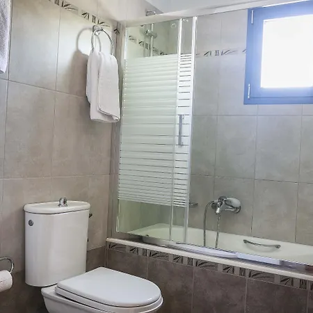 Xenia Καραβάδος