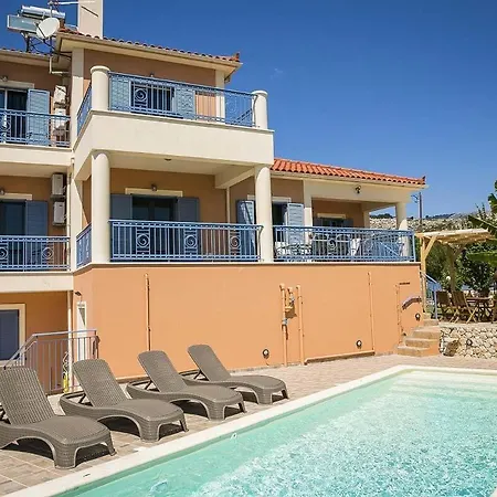 Xenia Βίλα Καραβάδος